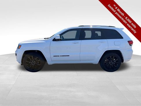 Used 2020 Jeep Grand Cherokee Altitude AWD/4WD image 2