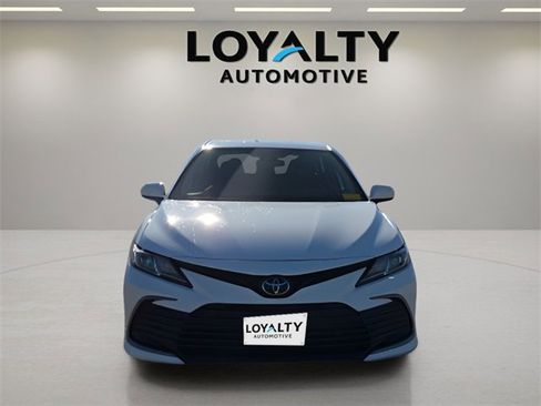 Used 2023 Toyota Camry LE image 8