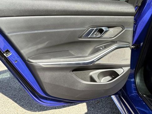 Used 2020 BMW 330i 330i w/ M Sport Package image 11