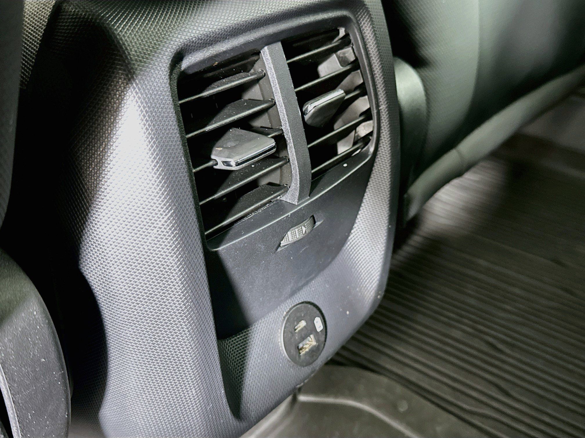 Used 2022 Ford Mustang Mach-E Premium RWD image 26