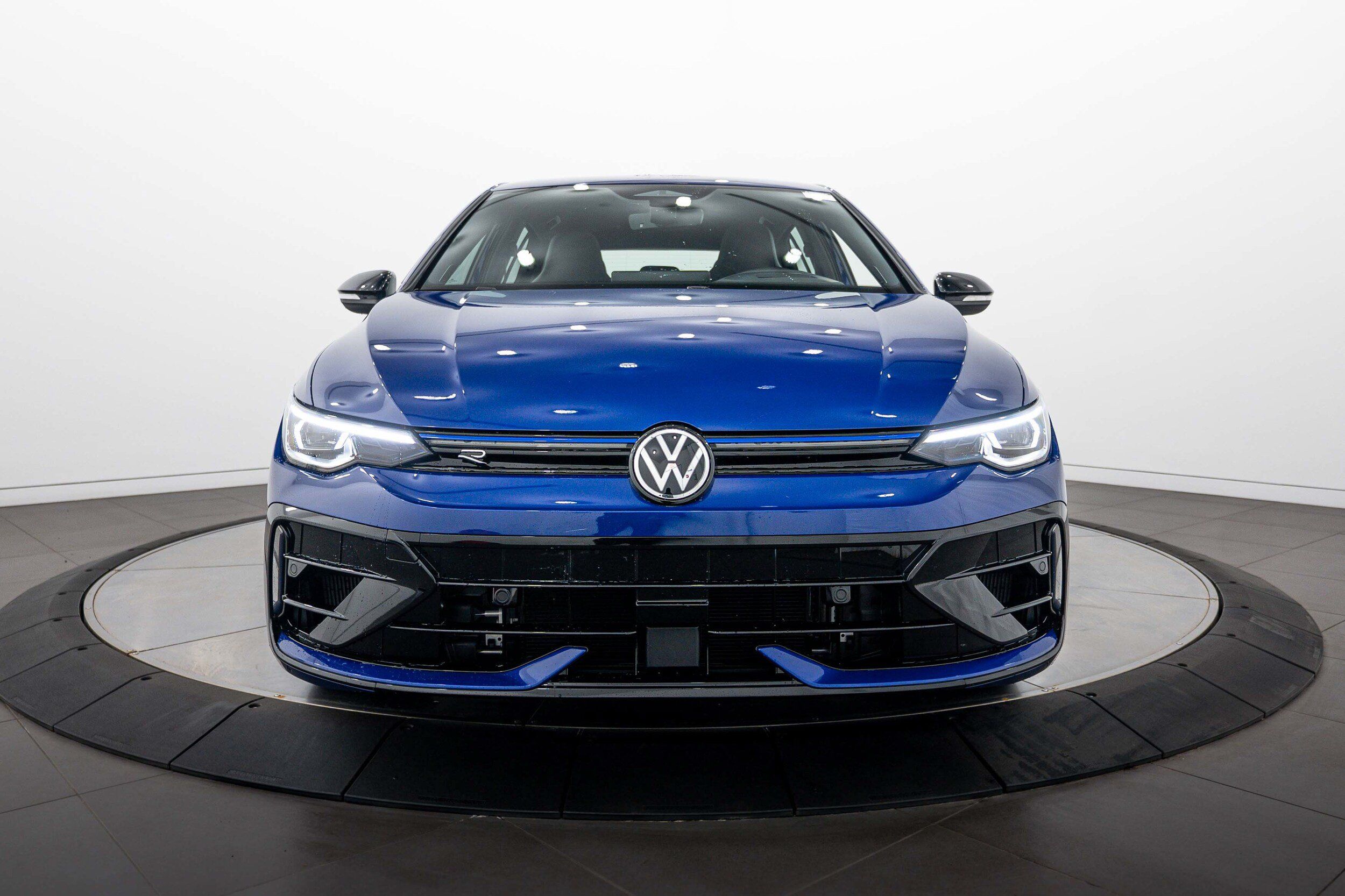 Used 2026 Volkswagen Golf w/ Euro Style Package AWD/4WD image 24