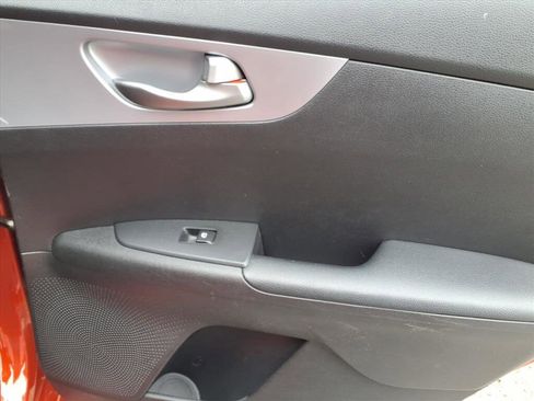 Used 2022 Kia Forte LXS image 10