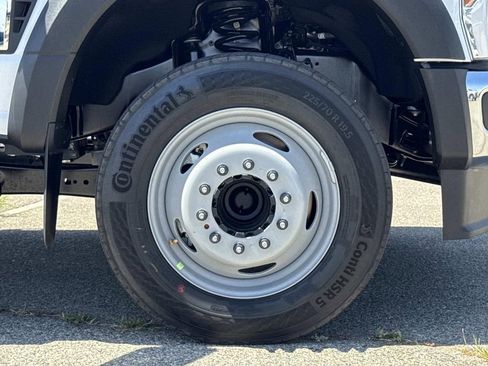 New 2026 Ford F450 XL w/ XL Chrome Package RWD image 33