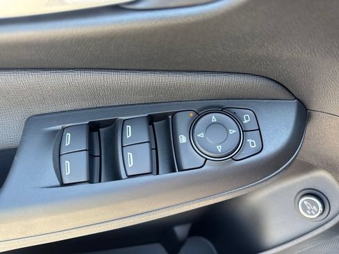 New 2026 Buick Envista Avenir FWD image 18
