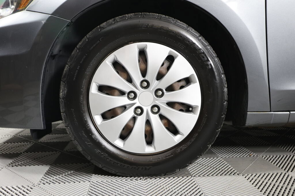 Used 2012 Honda Accord LX image 9