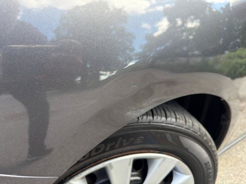 Used 2013 Toyota Corolla LE FWD image 46