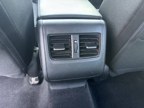 Used 2018 Honda Accord EX image 15