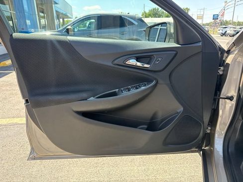 Used 2024 Chevrolet Malibu LT FWD image 11