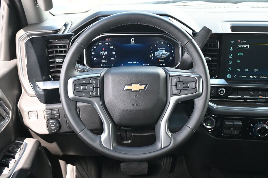 Used 2026 Chevrolet Silverado 1500 LT w/ Z71 Off-Road Package AWD/4WD image 12