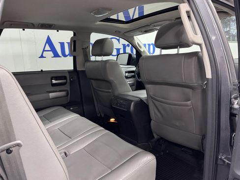 Used 2018 Toyota Sequoia Limited w/ Safety & Convenience Package AWD/4WD image 15