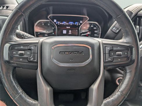 Used 2020 GMC Sierra 2500 Denali w/ Denali Ultimate Package AWD/4WD image 23
