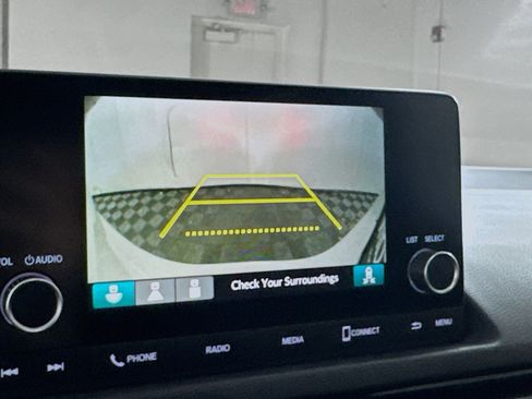 Used 2025 Honda Civic Sport image 22