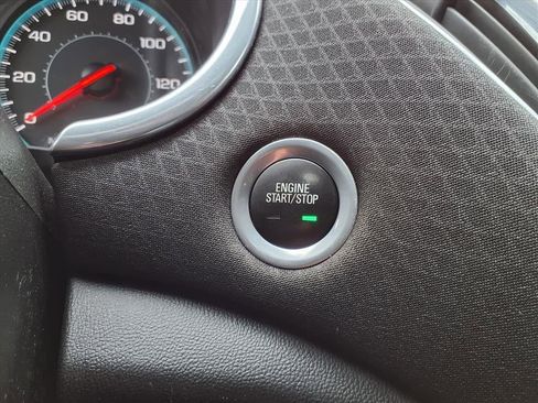 Used 2019 Chevrolet Malibu LT w/ Driver Confidence Package image 24