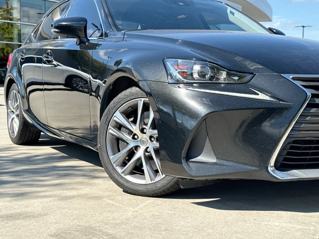 Used 2019 Lexus IS 300 RWD image 9