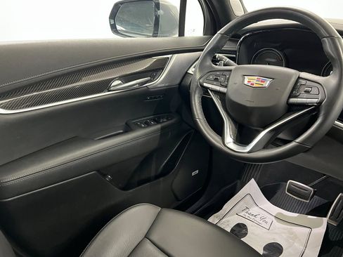 Certified 2024 Cadillac XT6 Sport w/ Technology Package image 12