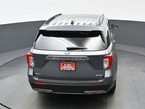 Used 2021 Ford Explorer XLT w/ Equipment Group 202A AWD/4WD image 35