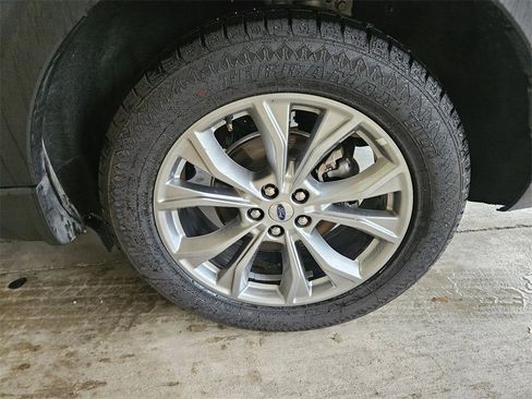 Used 2023 Ford Explorer Limited image 28