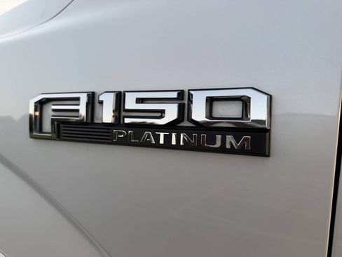 Used 2019 Ford F150 Platinum w/ Equipment Group 701A Luxury AWD/4WD image 16