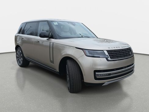 New 2026 Land Rover Range Rover Long Wheelbase SE image 3
