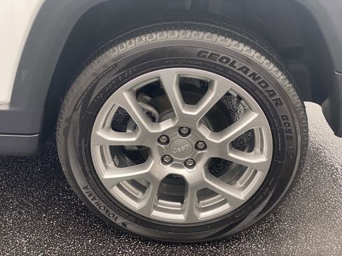 Certified 2023 Jeep Compass Latitude image 16