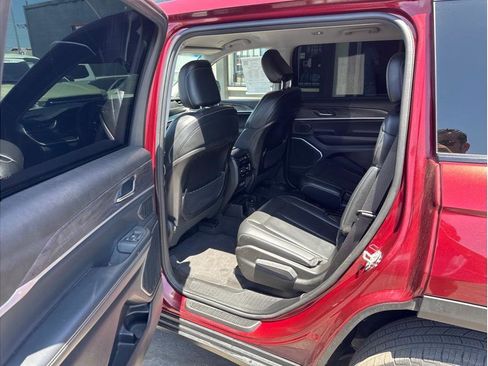 Used 2021 Jeep Grand Cherokee L Limited AWD/4WD image 6