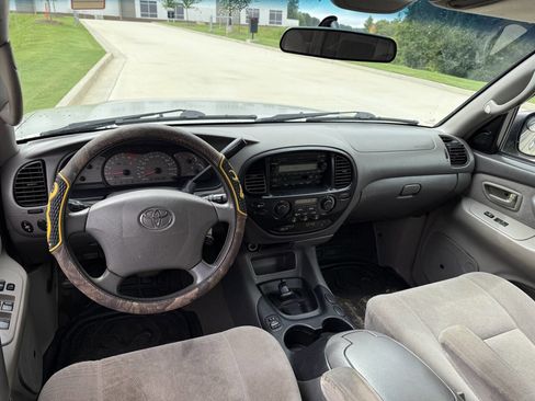 Used 2004 Toyota Sequoia SR5 image 13