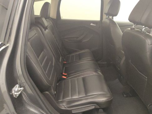 Used 2017 Ford Escape Titanium image 19