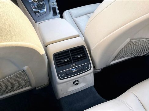 Used 2017 Audi A4 2.0T Premium Plus image 31