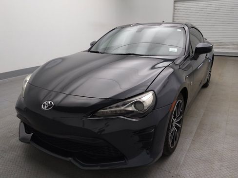 Used 2018 Toyota 86 RWD image 15