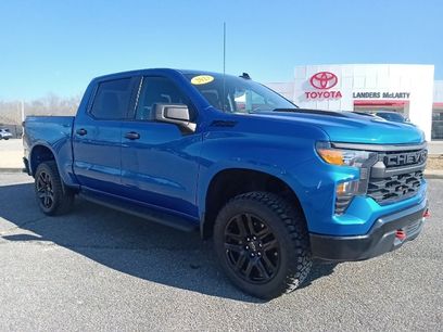 Used 2023 Chevrolet Silverado 1500 Custom Trail Boss w/ LPO, Dark Essentials Package