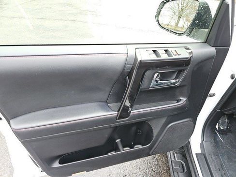 Used 2024 Toyota 4Runner TRD Off-Road Premium image 20