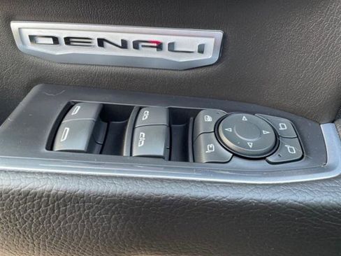 Used 2023 GMC Sierra 1500 Denali w/ Denali Reserve Package image 15