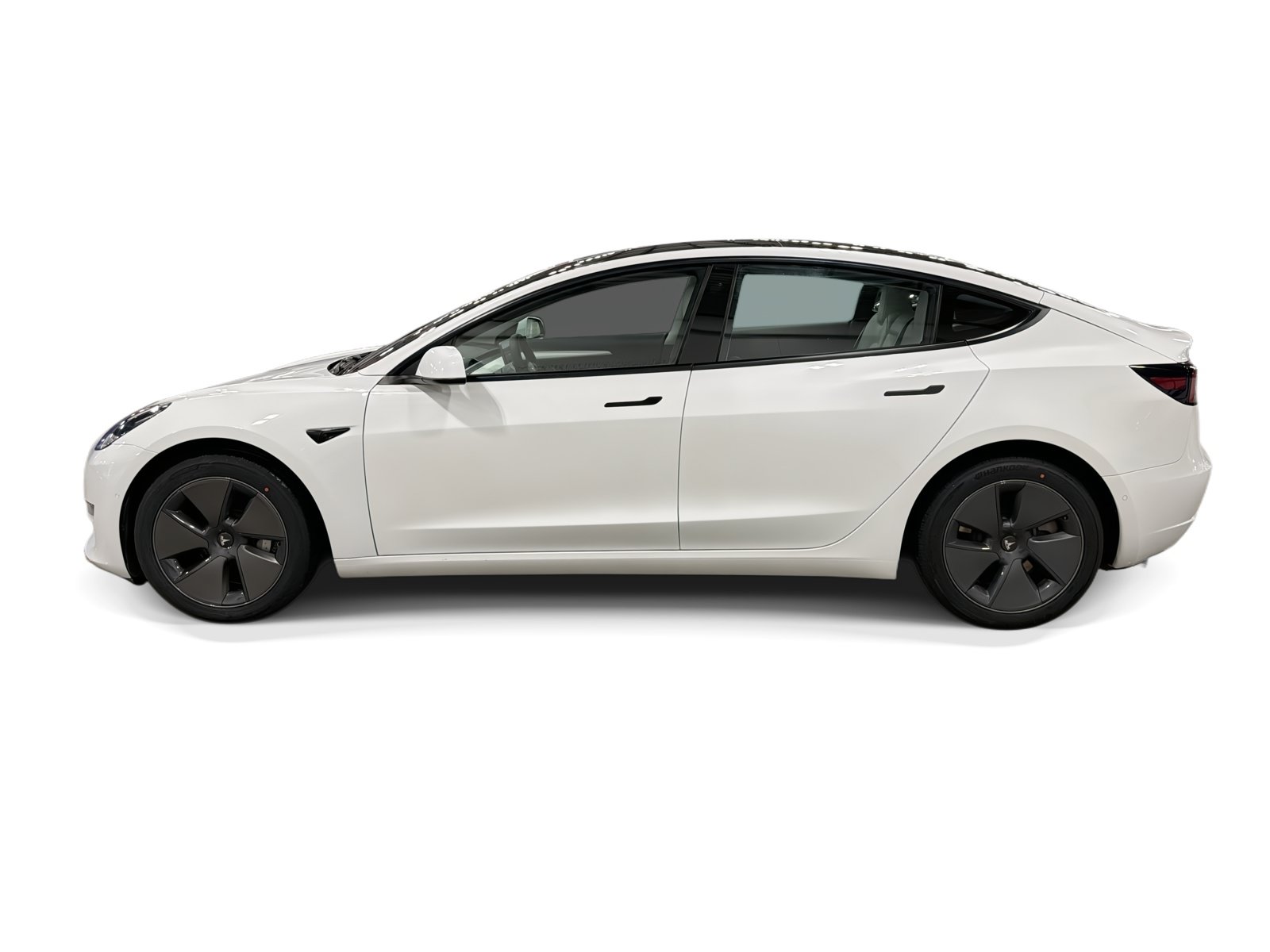 Used 2022 Tesla Model 3 Long Range AWD/4WD image 3