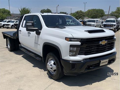Used 2025 Chevrolet Silverado 3500 W/T w/ WT Convenience Package AWD/4WD image 3