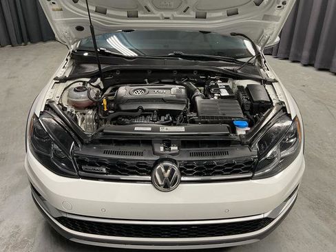 Used 2019 Volkswagen Golf Alltrack SEL image 15
