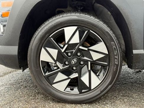 Used 2024 Hyundai Kona SEL image 10
