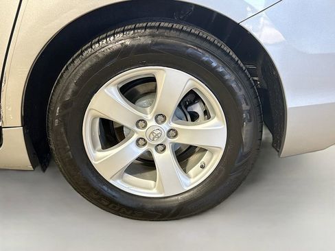 Used 2013 Toyota Sienna LE image 29