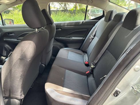 Used 2025 Nissan Versa SV FWD image 38