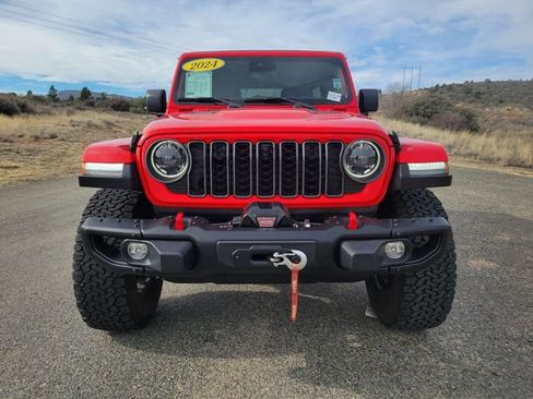 Used 2024 Jeep Wrangler Unlimited Rubicon image 9