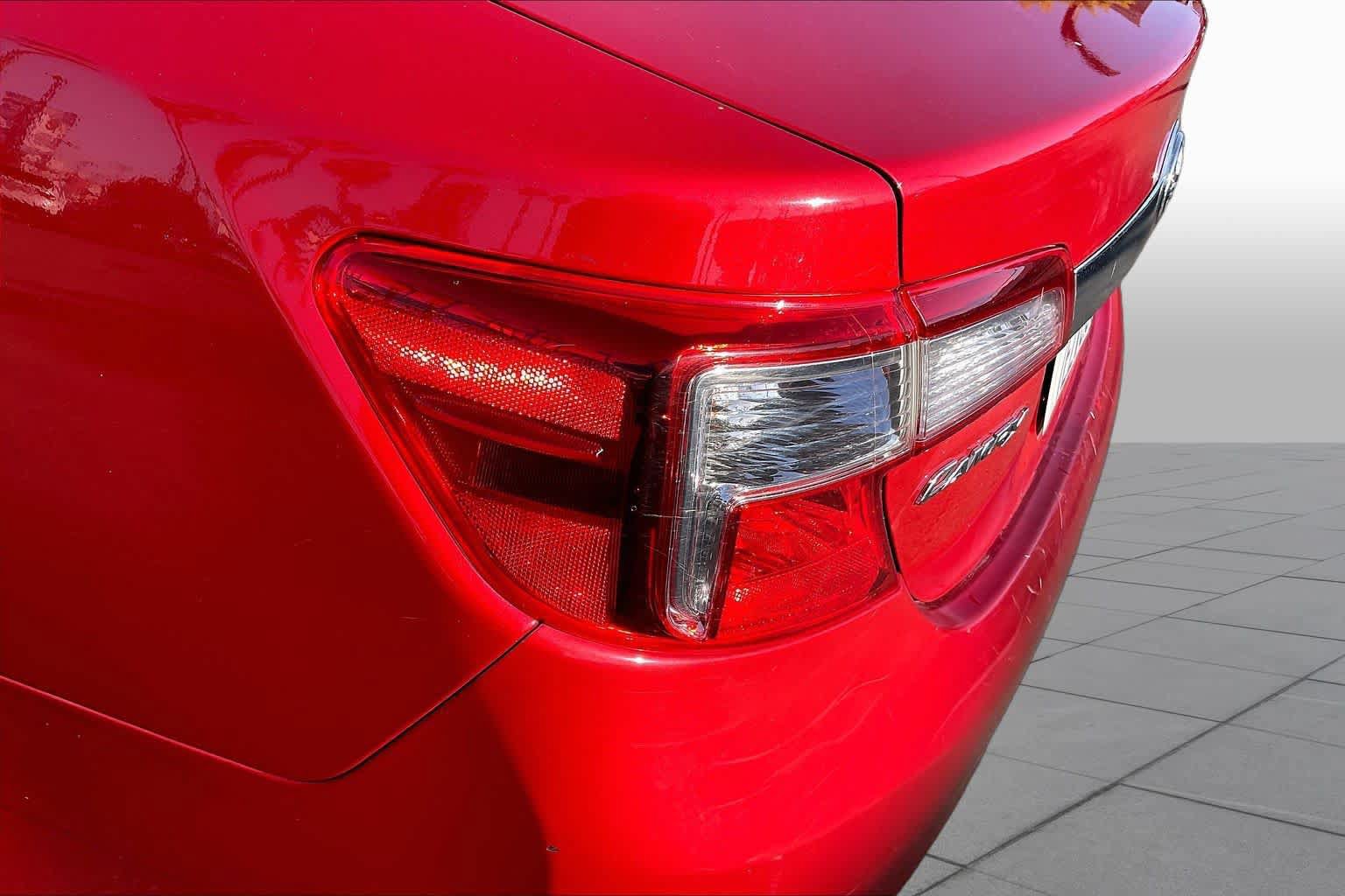 Used 2014 Toyota Camry XLE w/ Leather Package FWD image 28