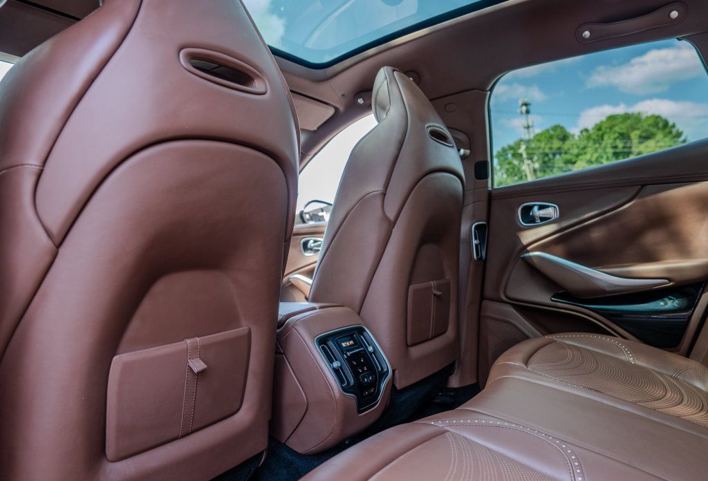 Used 2023 Aston Martin DBX AWD/4WD image 20