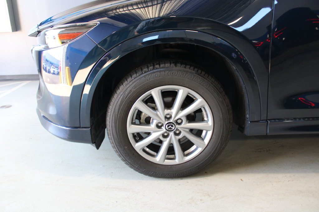 Used 2024 MAZDA CX-5 AWD 2.5 S w/ Preferred Package image 4