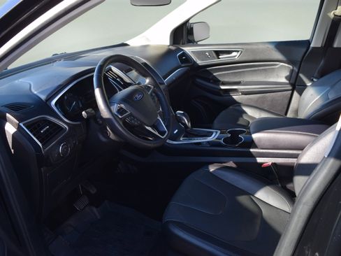 Used 2018 Ford Edge Titanium w/ Equipment Group 301A image 10
