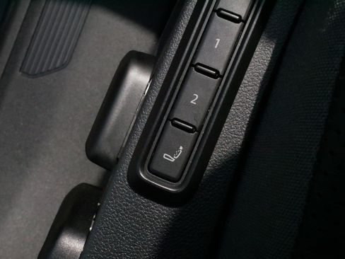 Used 2025 Volkswagen ID.4 Pro S Plus AWD/4WD image 31