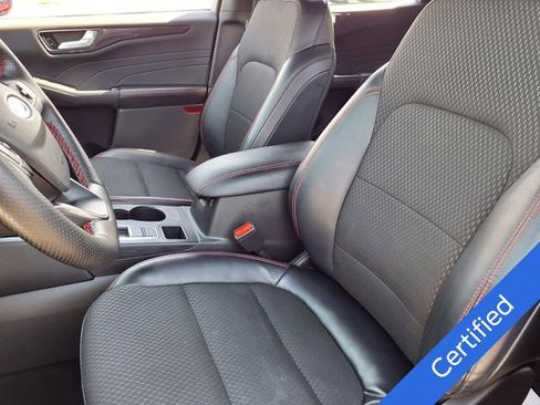 Certified 2023 Ford Escape ST-Line Select w/ Tech Pack #2 image 3