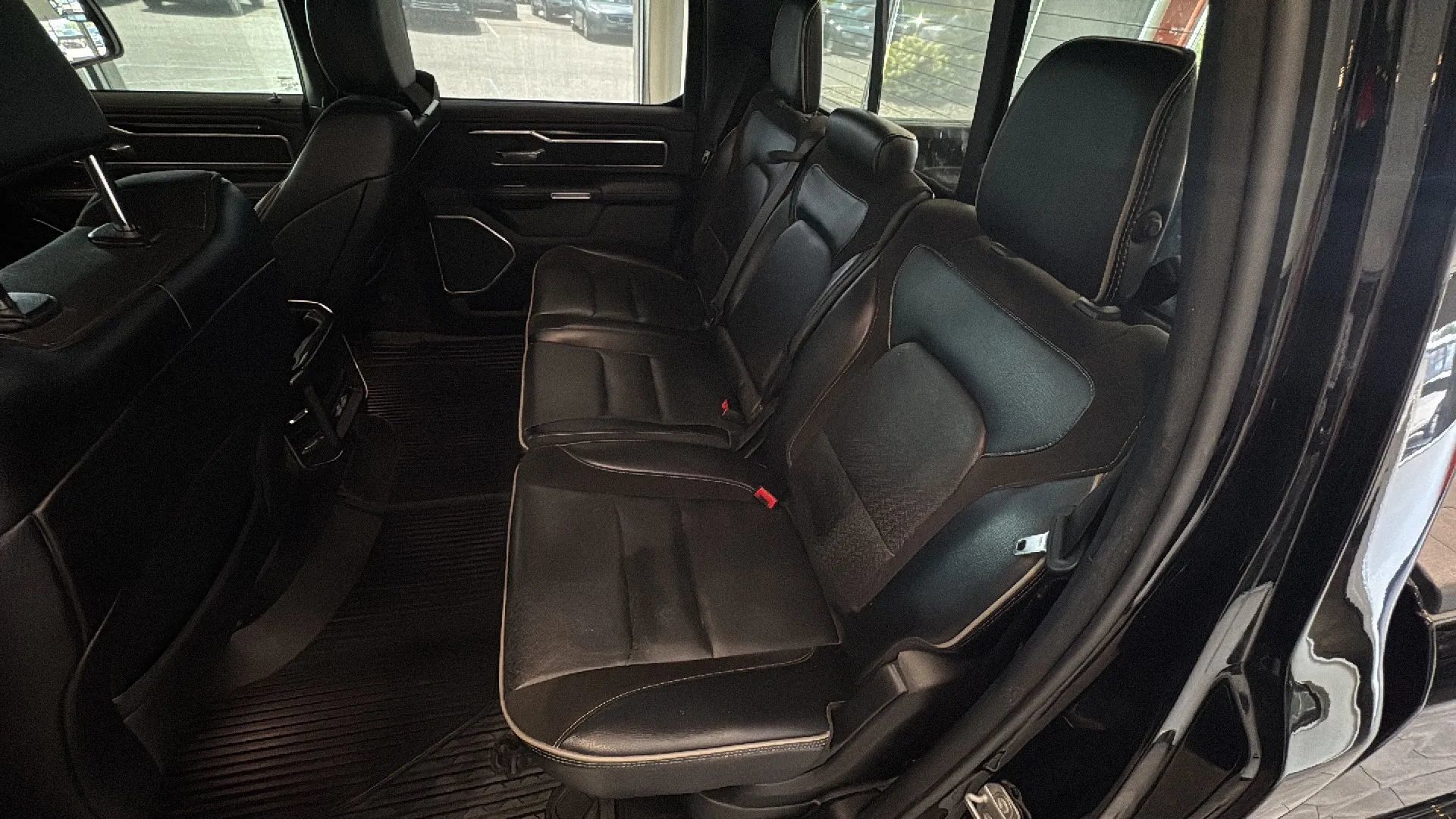 Used 2021 RAM 1500 Laramie AWD/4WD image 29