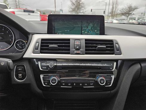 Used 2016 BMW 320i 320i image 28