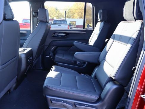 New 2026 Chevrolet Suburban RST AWD/4WD image 25