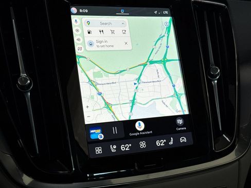 Certified 2025 Volvo S60 B5 Core FWD image 17