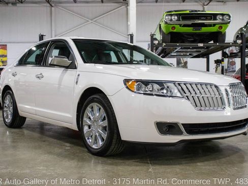 Used 2012 Lincoln MKZ FWD image 10